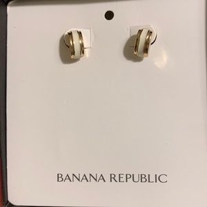 Banana Republic semi circle studs